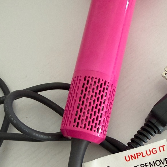 Tideway pink blow dryer - Picture 7 of 8